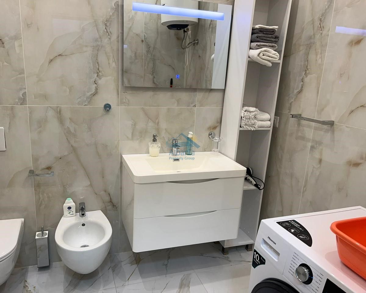 Immobili In Affitto In Albania A Valona, ​​Città